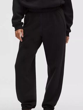 lululemon Scuba Mid-Rise Oversized Jogger Regular black XS